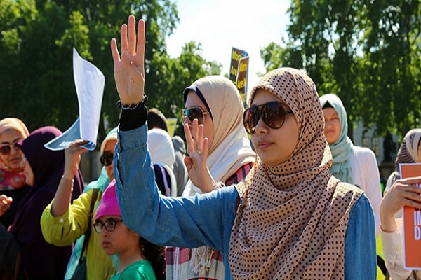 درخواست حمایت از بانوان محجبه کانادا در روز جهانی زن درخواست حمایت از بانوان محجبه کانادا در روز جهانی زن