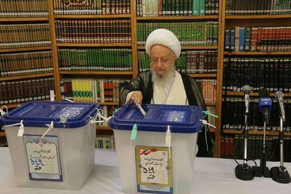 حضور پرشور مردم و مراجع در انتخابات مجلس شورای اسلامی و میان&zwnj;دوره&zwnj;ای خبرگان رهبری&nbsp;