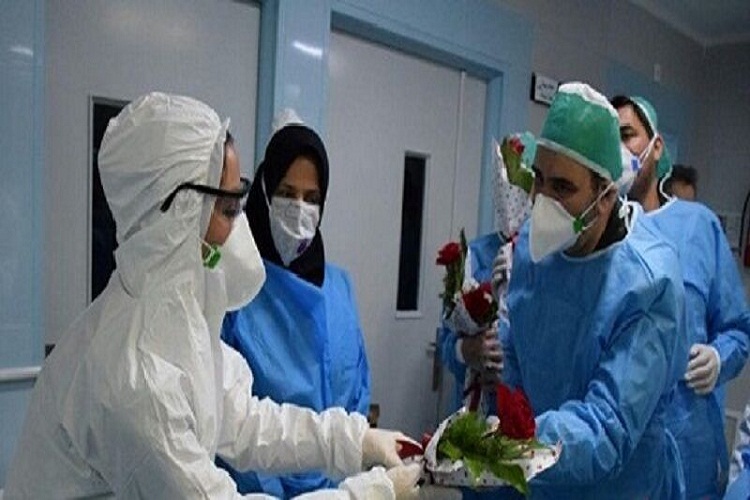 پرستاران در خط مقدم جبهه سلامتی هستند