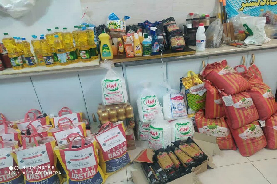 عکس| ضدعفونی کردن معابر و درب منازل از سوی پایگاه شهید آوینی همدان