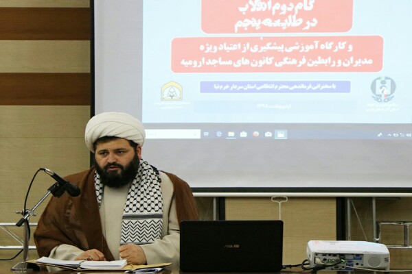 مسئولین جامعه، عامل به آموزه&zwnj;های اسلامی باشند