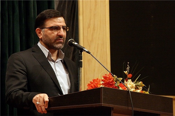 کارگران از مسئولین کشوری انقلابی&zwnj;تر هستند