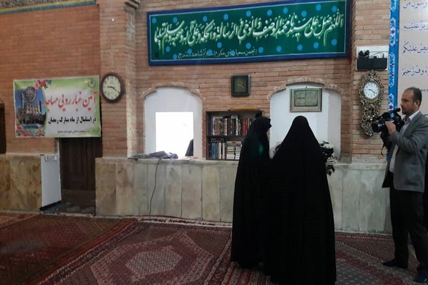 2094 مسجد سنندج غبارروبی و عطرافشانی شد