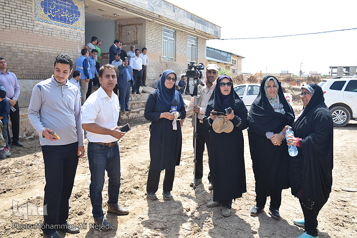 بازدید وزیر ورزش و جوانان از مناطق سیل&zwnj;زده پلدختر