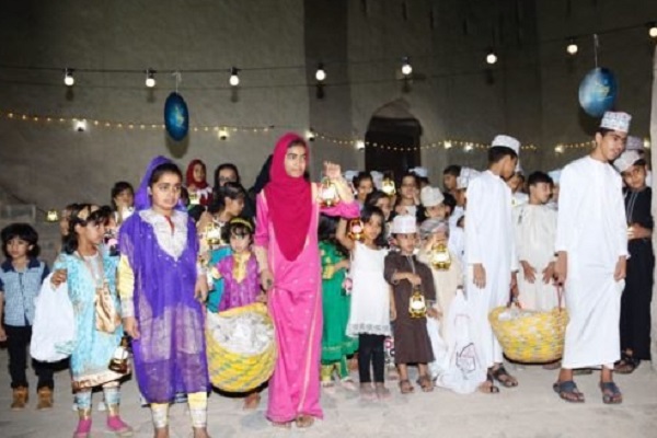 رمضان در عمان؛ تعطیلات 5 روزه فطر و زندان برای روزه‌خواری