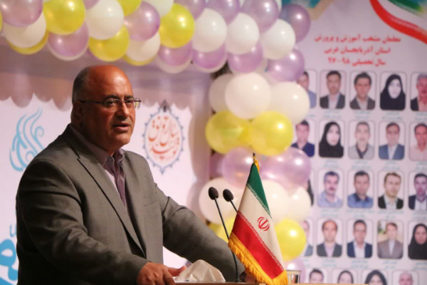 تربیت دانش‌آموزان مبتنی بر معیارهای دینی باشد