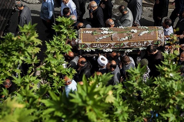 مادر شهیدان طهرانی مقدم تشییع شد