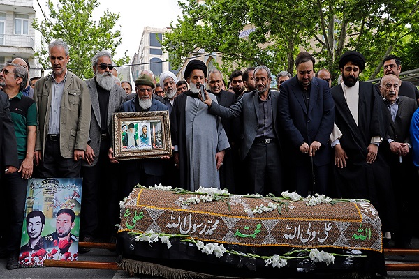 مادر شهیدان طهرانی مقدم تشییع شد