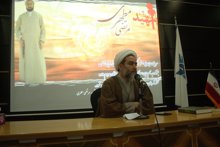 دشمن اعتقادات و باورهای دینی جوانان را نشانه گرفته است