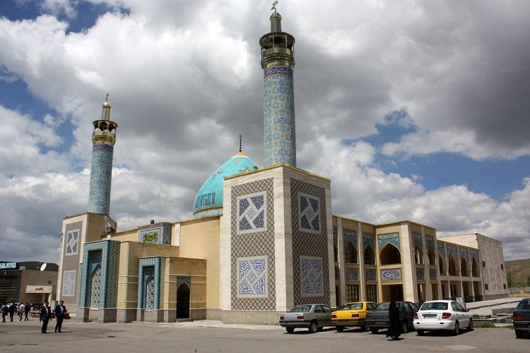 ماه رمضان؛ بهترین فرصت برای جذب جوانان به مساجد