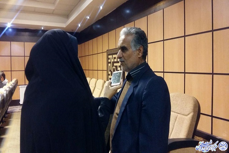 آموزش و پرورش برای تعلیم قرآن از اساتید تخصصی بهره ببرد