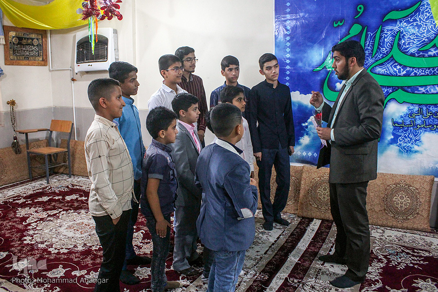قرآن&zwnj;آموزان خلیل سواری