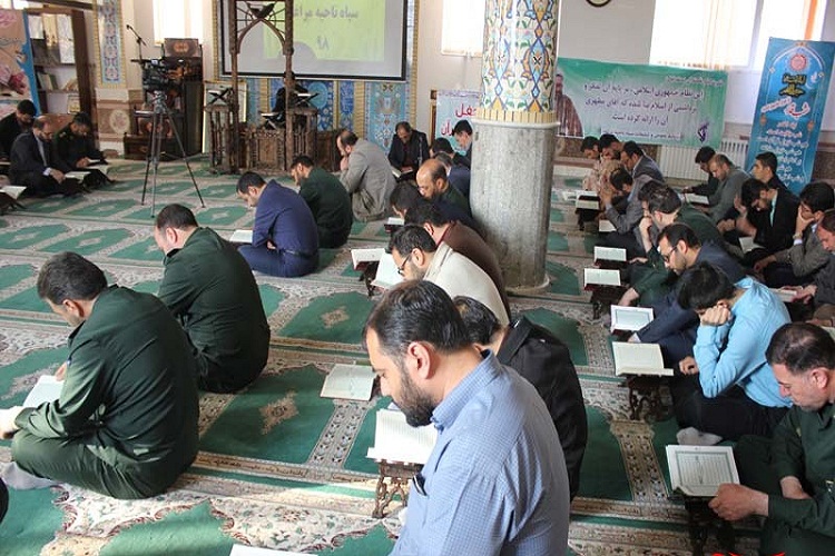 برگزاری محفل انس با قرآن در مراغه