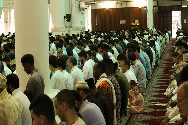 رمضان در مالزی؛ از چشم‌نوازی صف‌های نماز تا بازار پررونق تخفیف
