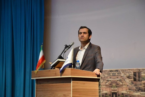 صدای عدالت&zwnj;خواهی مردم در آهنگ جهان گم شده است/واردات 200هزارمیلیاردتومان غذای سگ در سال97