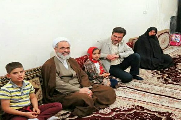 آیت&zwnj;الله اعرافی با خانواده&zwnj;های تحت پوشش کمیته امداد دیدار کرد