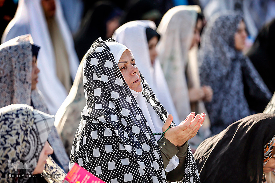 چگونه نماز کمک حال انسان می&zwnj;شود