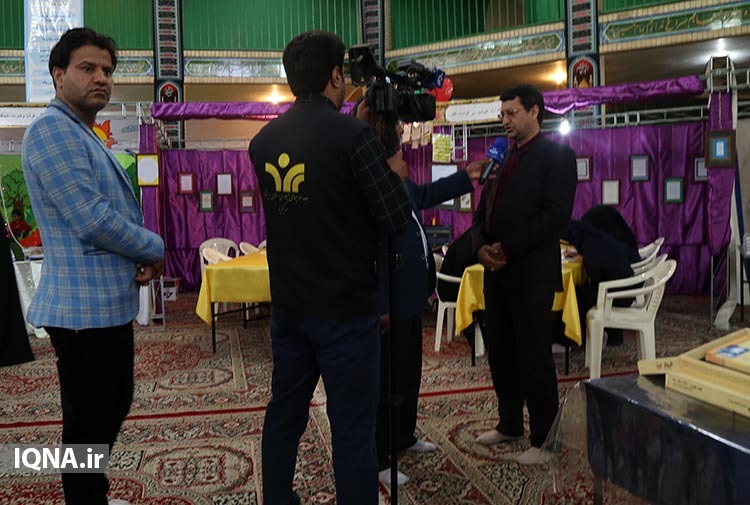 بازدید جمعی از مسئولان از نمایشگاه &laquo;علوم قرآنی&raquo; یزد