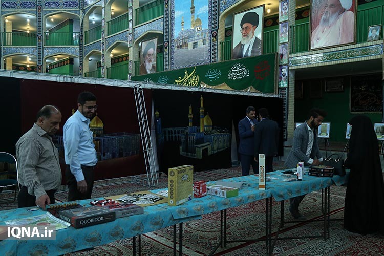 بازدید جمعی از مسئولان از نمایشگاه &laquo;علوم قرآنی&raquo; یزد
