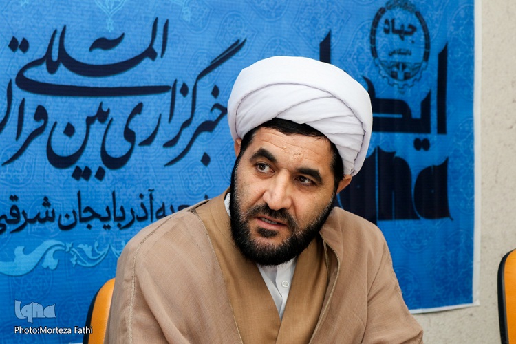 برگزاری مراسم جزءخوانی و تلاوت قرآن در دانشگاه علوم پزشکی تبریز