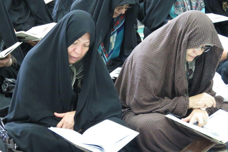 تصاویری از محافل جزء خوانی قرآن در زاهدان