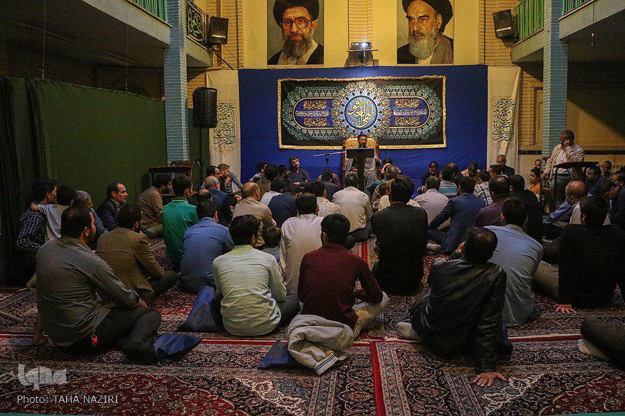 برگزاری مراسم مناجات‌خوانی ماه رمضان در مسجد قدس اراک