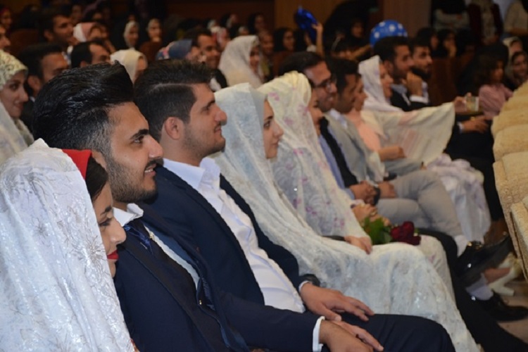 جشن ازدواج دانشجویی در دانشگاه علوم پزشکی کهگیلویه و بویراحمد برگزار شد جشن ازدواج دانشجویی در دانشگاه علوم پزشکی کهگیلویه و بویراحمد برگزار شد