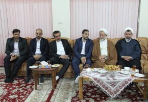 خانواده شهدا تداوم&zwnj;بخش حرکت سرخ انقلاب اسلامی هستند