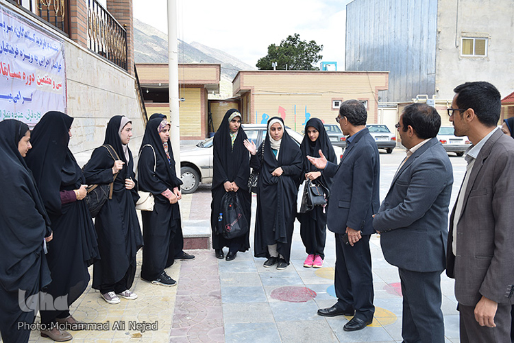 حضور دانش&zwnj;آموزان مناطق سیل&zwnj;زده لرستان در مسابقات قرآن