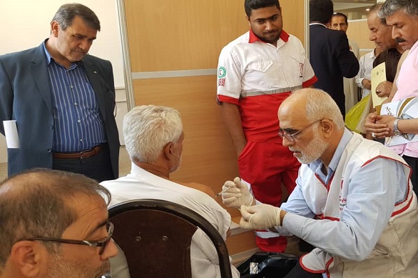 واکسیناسیون زائران حج تمتع 98 آغاز شد.