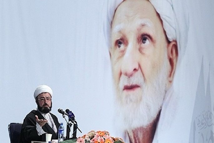 گرامیداشت «طبیب روحانی» در شیراز