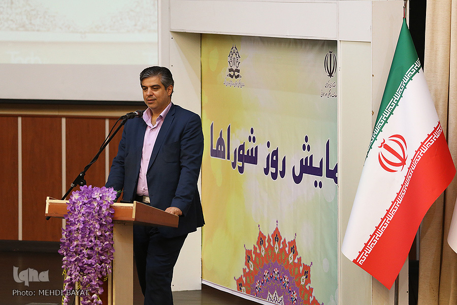 ضرورت بازنگری قانون شوراها در حوزه اختیارات تأمین منابع مالی ضرورت بازنگری قانون شوراها در حوزه اختیارات تأمین منابع مالی