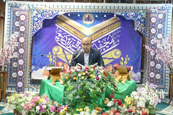گزارش تصویری محفل انس با قرآن در شرکت گاز مازندران