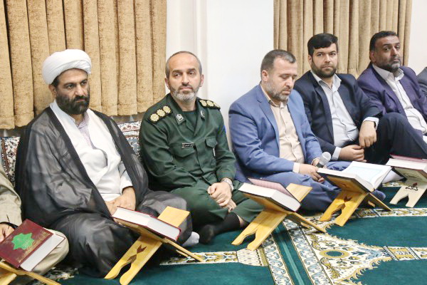 گزارش تصویری محفل انس با قرآن در شرکت گاز مازندران