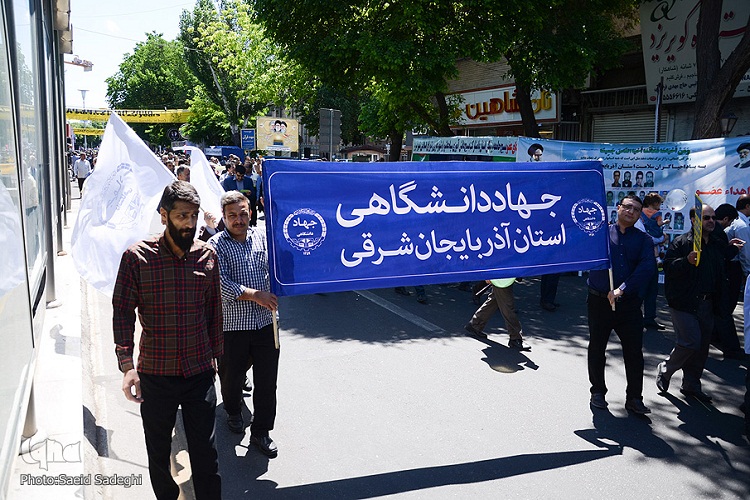 طنین فریاد ضداستکباری و ضد صهیونیستی مردم روزه دار تبریز