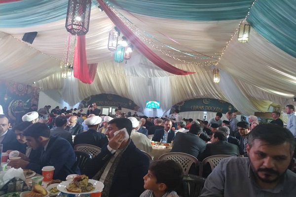 رقابت حافظان قرآن در خیمه رمضان مسکو