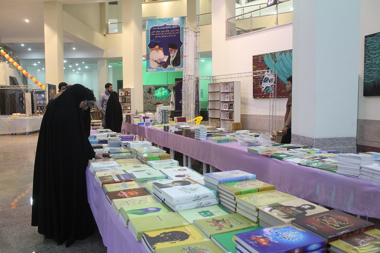 نمایشگاه قرآن همدان در یک نگاه نمایشگاه قرآن همدان در یک نگاه