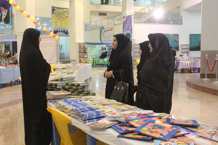 نمایشگاه قرآن همدان در یک نگاه نمایشگاه قرآن همدان در یک نگاه