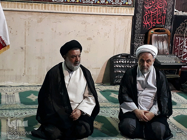 برپایی سفره افطار جامعه معلولان لرستان