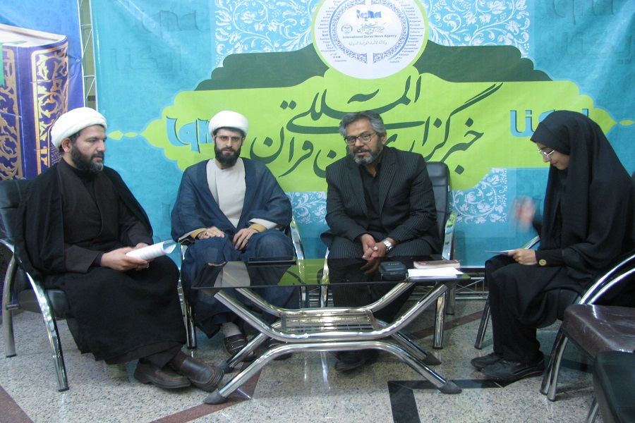 4 شنبه حفظ کل قرآن در کنار گذراندن دروس تخصصی حوزه؛ در مدرسه امام حسین(ع) همدان