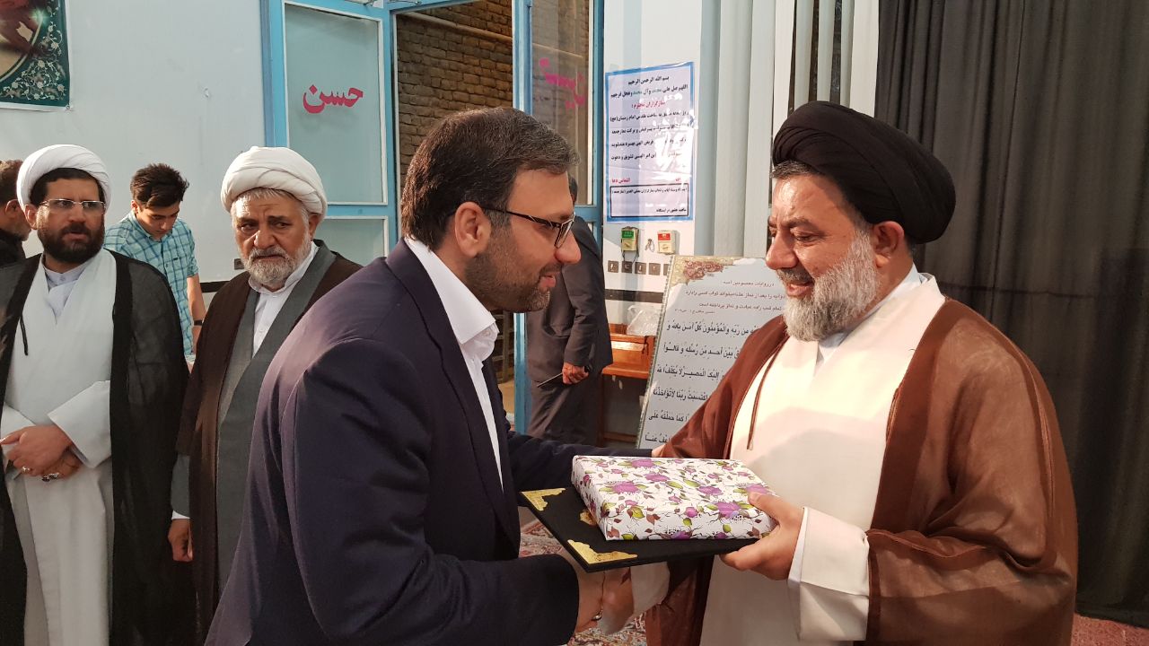 آیین اختتامیه برنامه تفسیر قرآن&zwnj; آیت&zwnj;الله میرعمادی برگزار شد