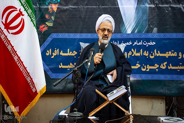 قرآن بی&zwnj;انگیزگی انسان را درمان می&zwnj;کند