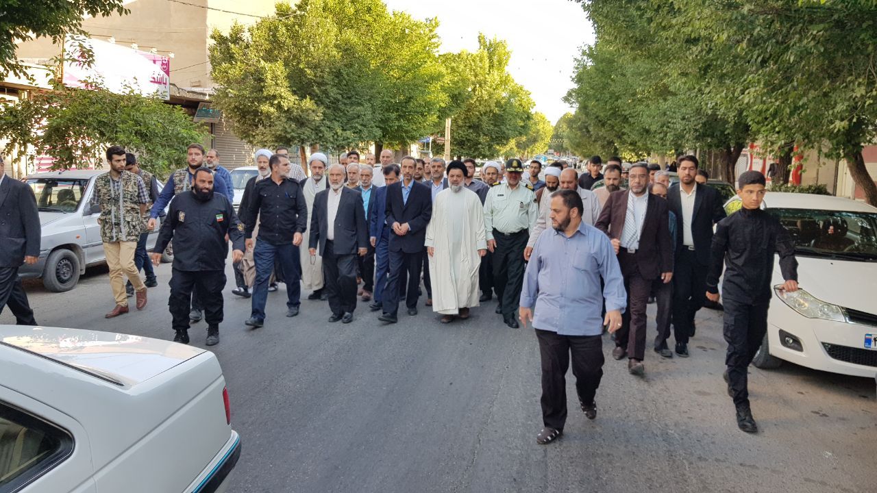 گزارش تصویری اقامه نماز عید سعید فطر در لرستان