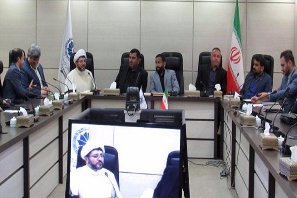 خمس در کشور مظلوم واقع شده است