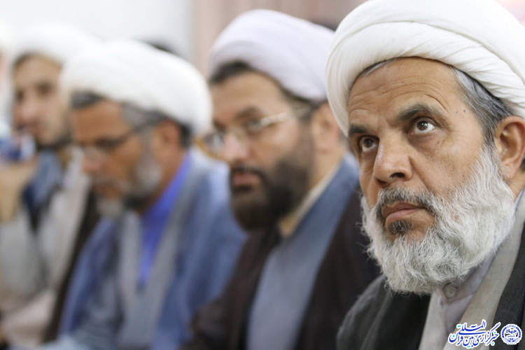 دیدار فعالان فضای مجازی خراسان‌جنوبی با آیت‌الله عبادی