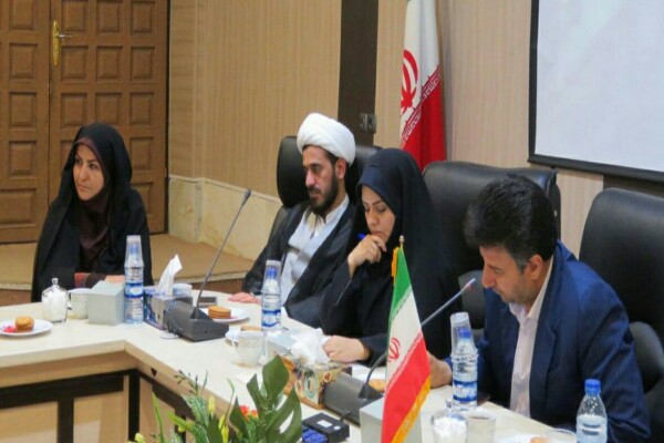 ترویج سبک زندگی ایرانی در راستای مقابله با مصرفگرایی ترویج سبک زندگی ایرانی در راستای مقابله با مصرفگرایی
