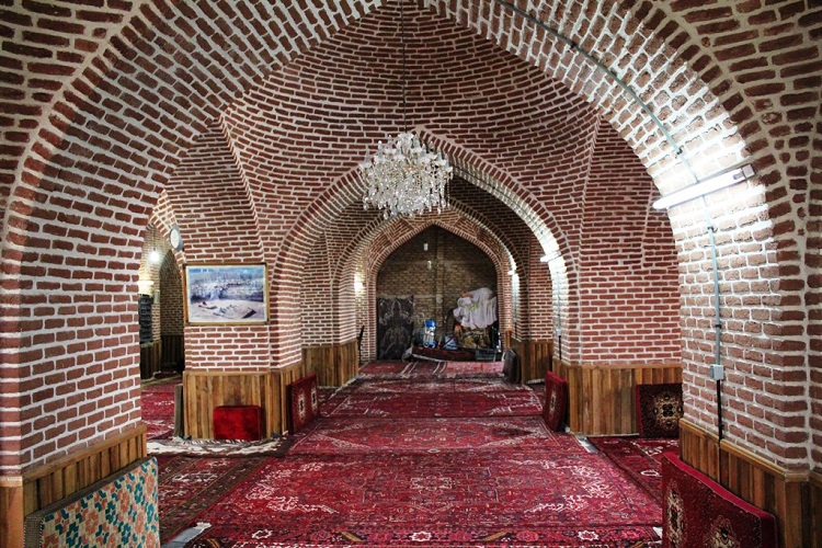 گذری بر مساجد اهر