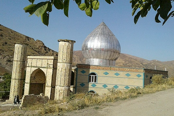 بازسازی بقاع متبرکه اردبیل بر مبنای تمدن ایرانی - اسلامی