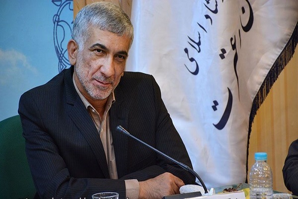 بازدید معاون قرآن و عترت وزیر ارشاد از دارالقران اهل&zwnj;بیت (ع) خمینی&zwnj;شهر