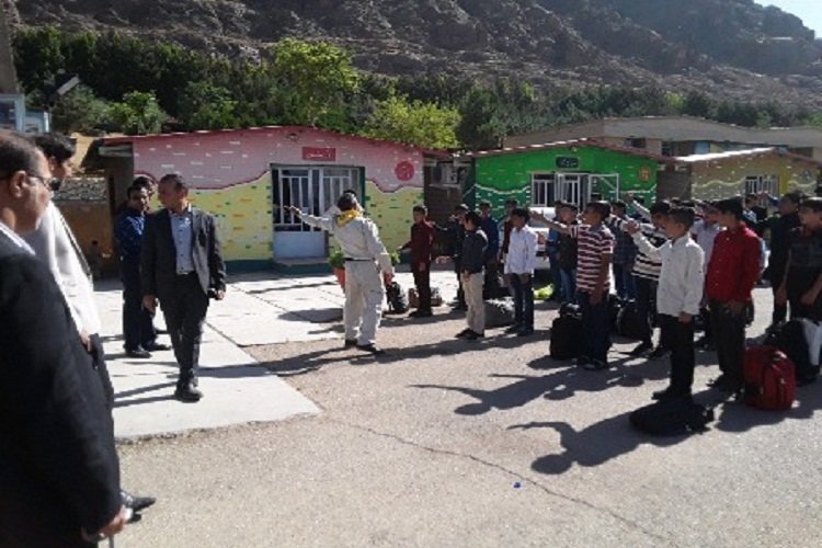 اعزام ۳۳۰ دانش&zwnj;آموز مناطق سیل&zwnj;زده لرستان به اردوی بنیاد علوی